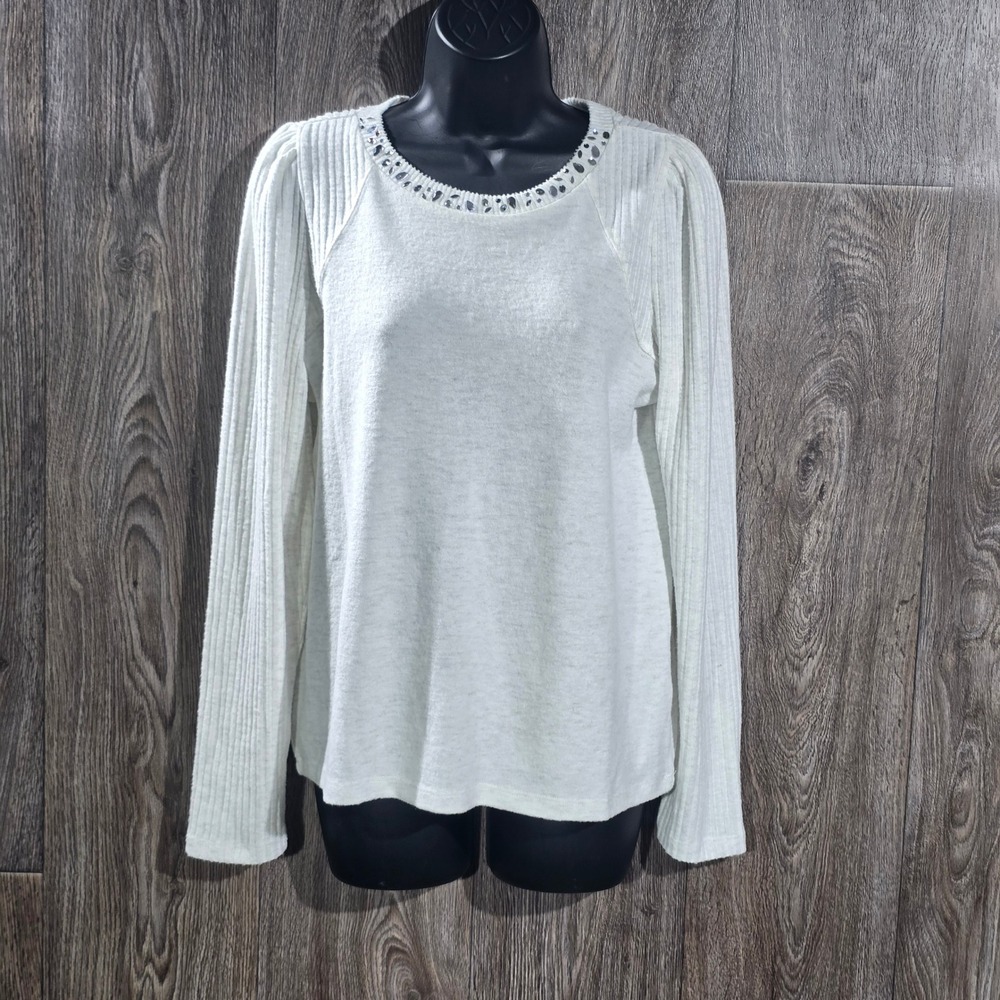Democracy Womens Top M Long Sleeve Rhinestone Crew Neck Knit‎ White Blouse